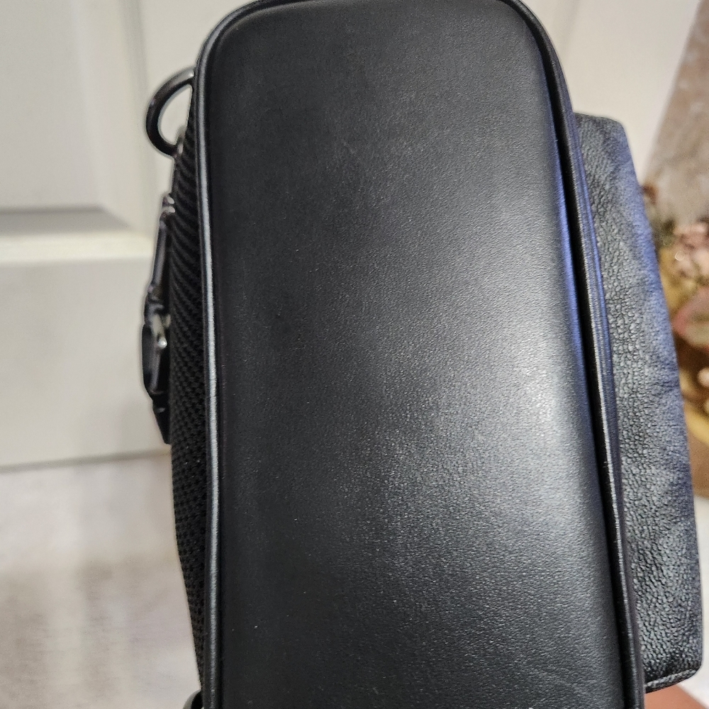 Coach Back Sling - Picture 8 of 8